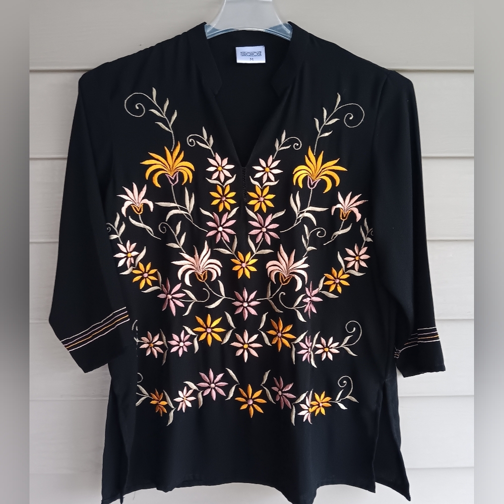 Turquoise Brand Black Embroidered 3/4 Sleeve Blouse. Size Medium
